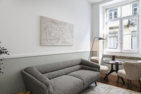 Downtown Flat with Design and Comfort at Downtown